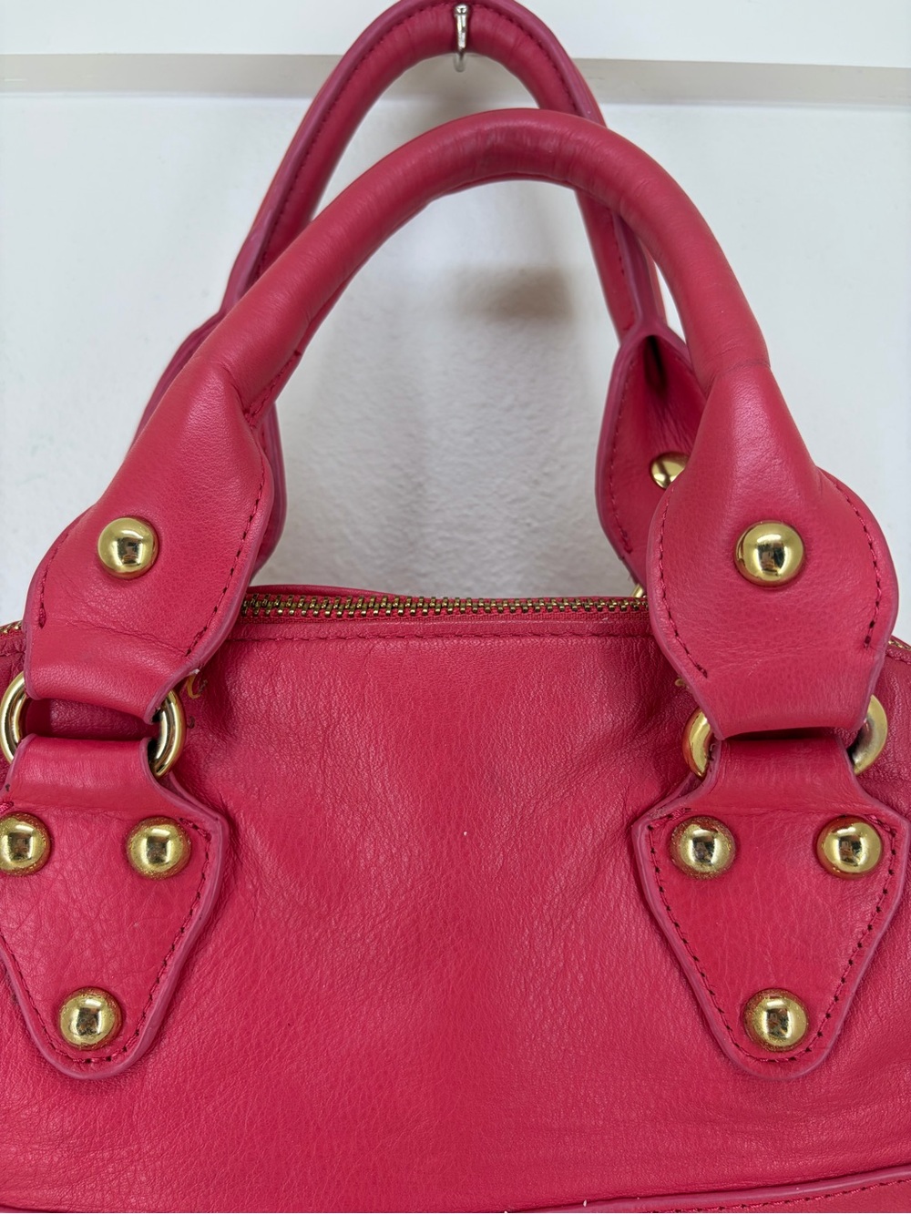 Emma Fox Hot Pink Leather with Gold Hardware shoulder bag - Picture 4 of 12